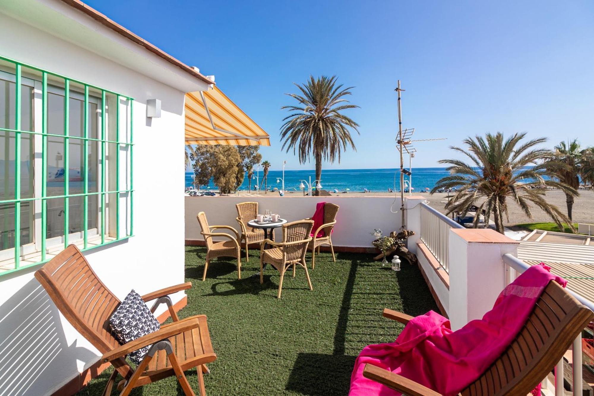 Sea & Wave Al Rolo Beach Apartment Málaga Exterior foto