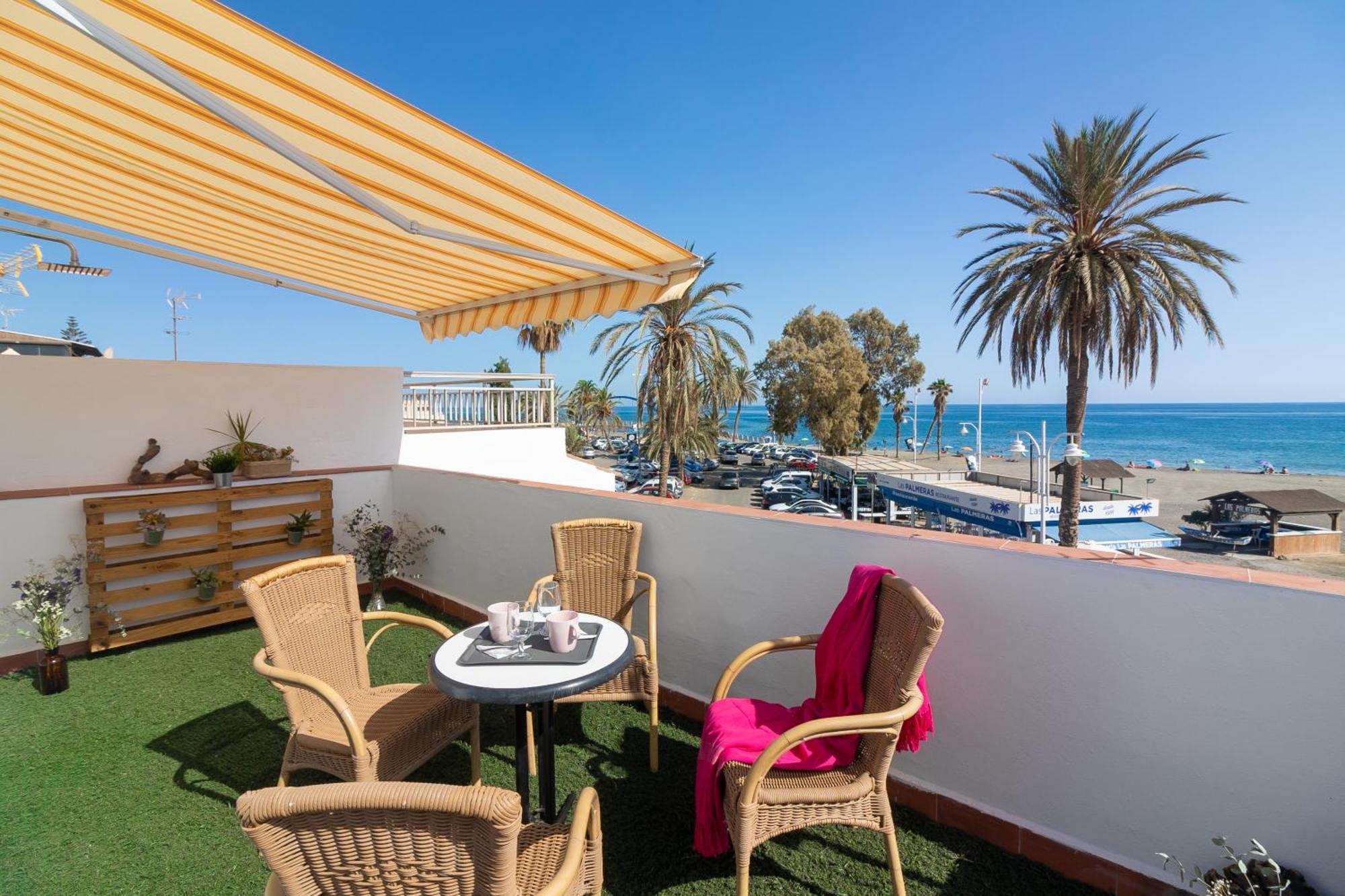 Sea & Wave Al Rolo Beach Apartment Málaga Exterior foto